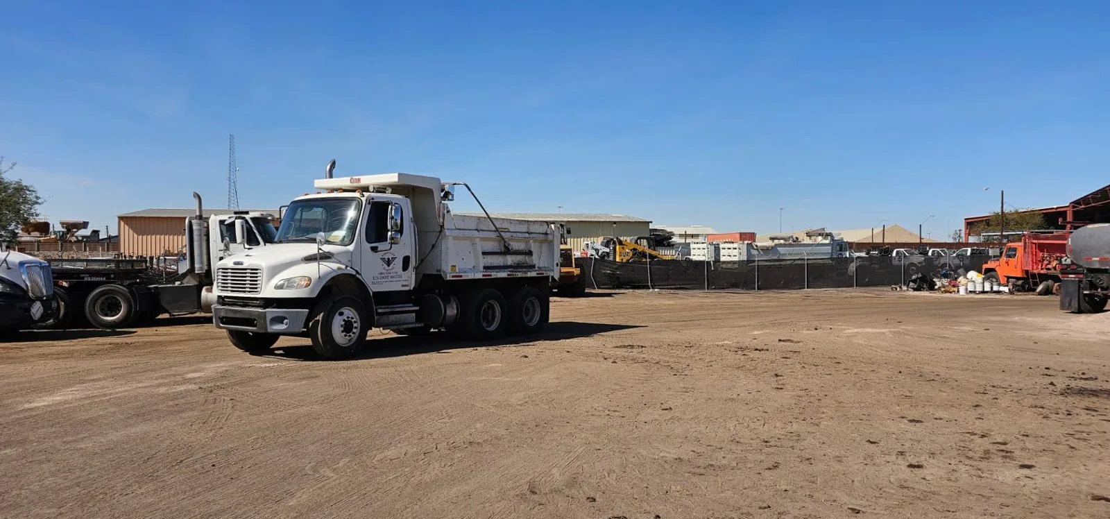 Commercial asphalt paving, sealcoating, and concrete work by American Asphalt in Arizona