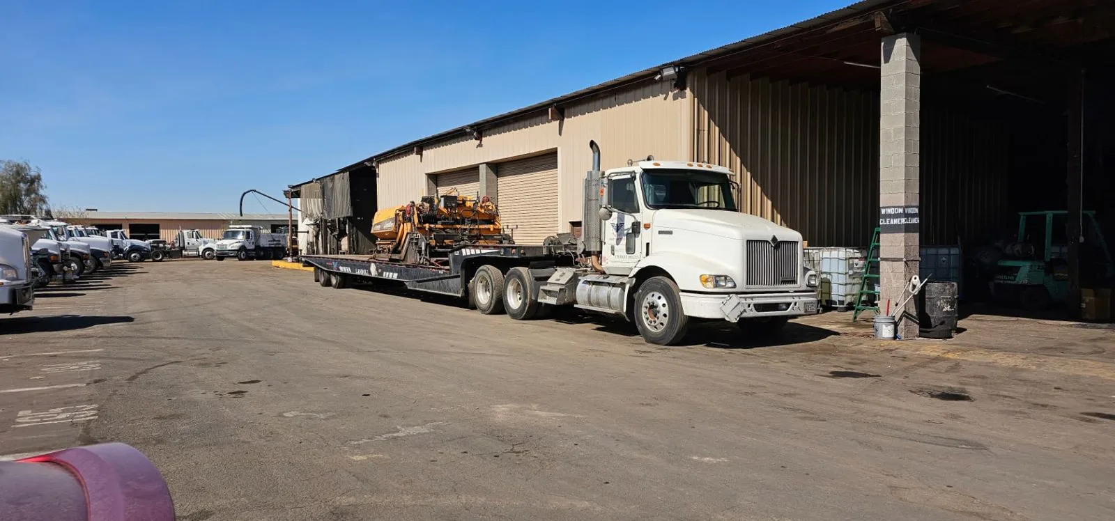 Commercial asphalt paving, sealcoating, and concrete work by American Asphalt in Arizona