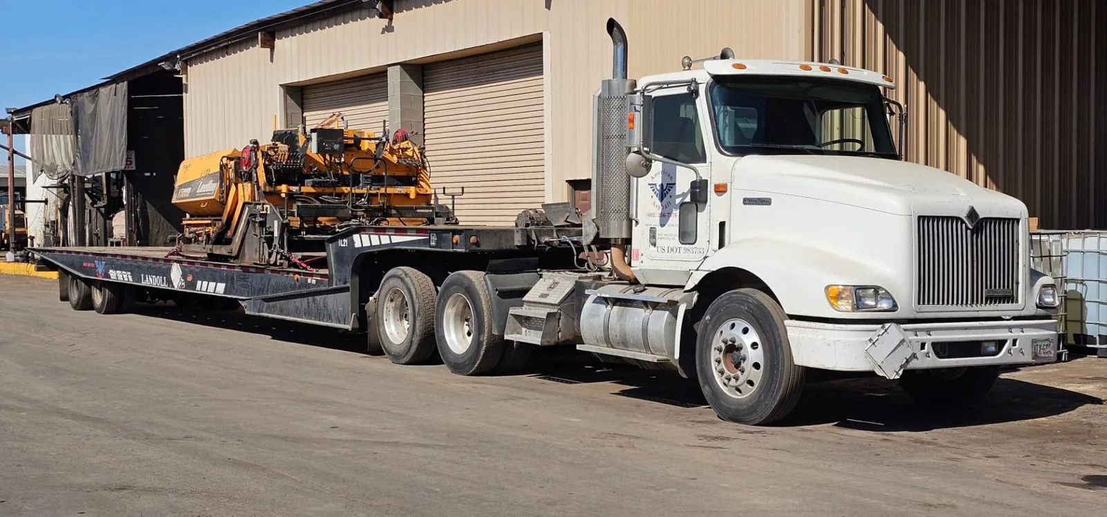 Commercial asphalt paving, sealcoating, and concrete work by American Asphalt in Arizona