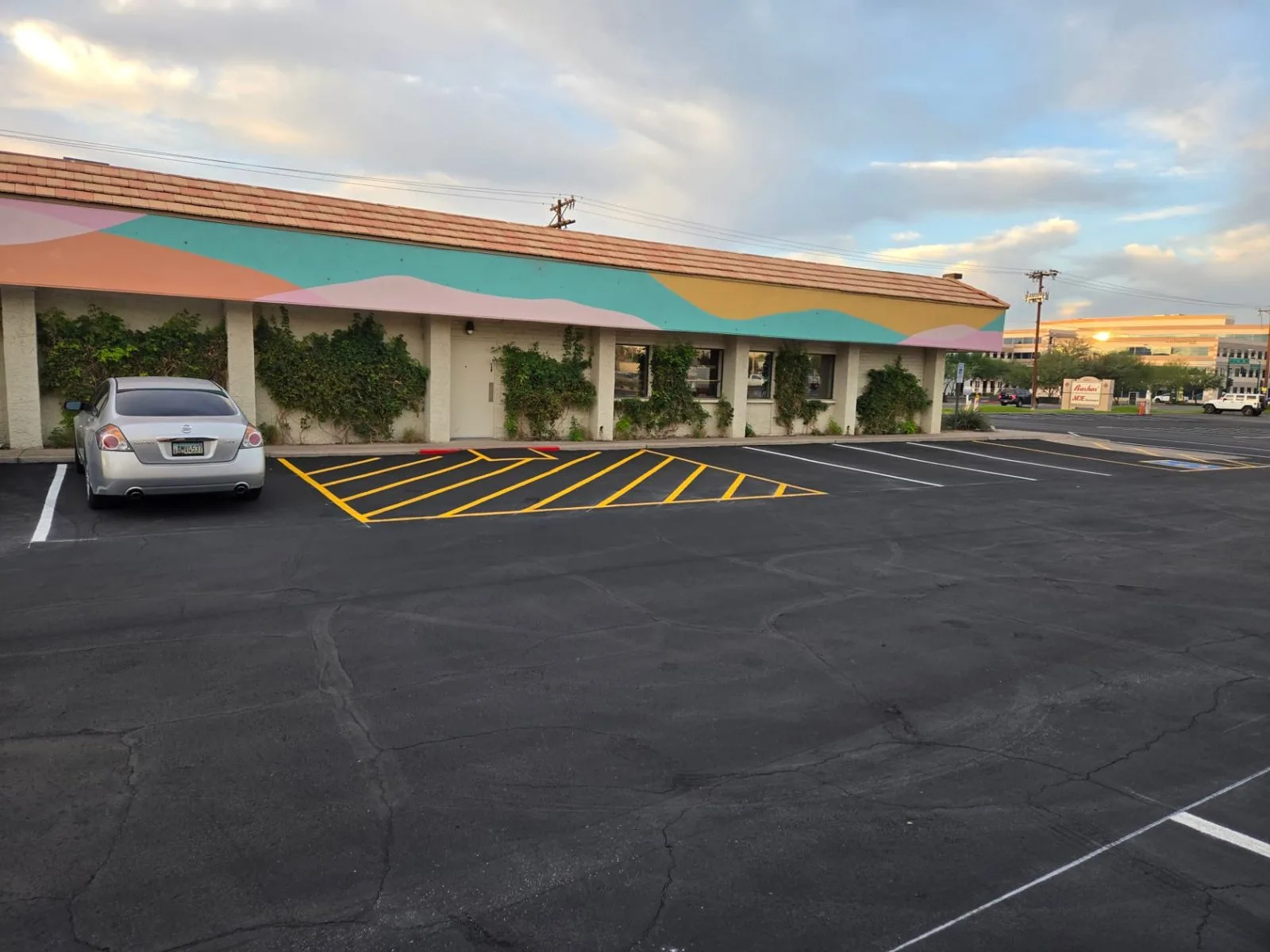 Commercial asphalt paving, sealcoating, and concrete work by American Asphalt in Arizona