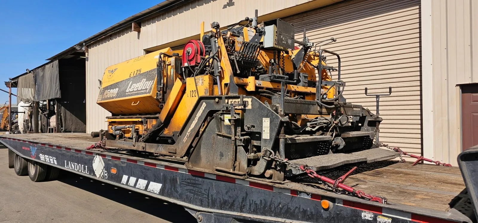 Commercial asphalt paving, sealcoating, and concrete work by American Asphalt in Arizona