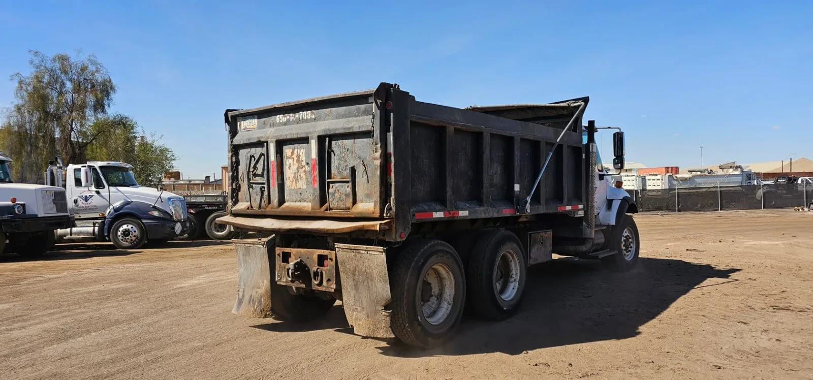 Commercial asphalt paving, sealcoating, and concrete work by American Asphalt in Arizona