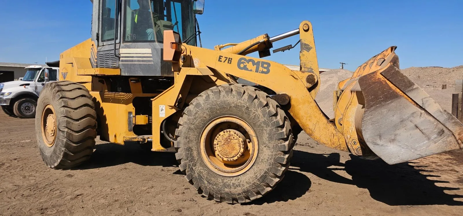 Commercial asphalt paving, sealcoating, and concrete work by American Asphalt in Arizona