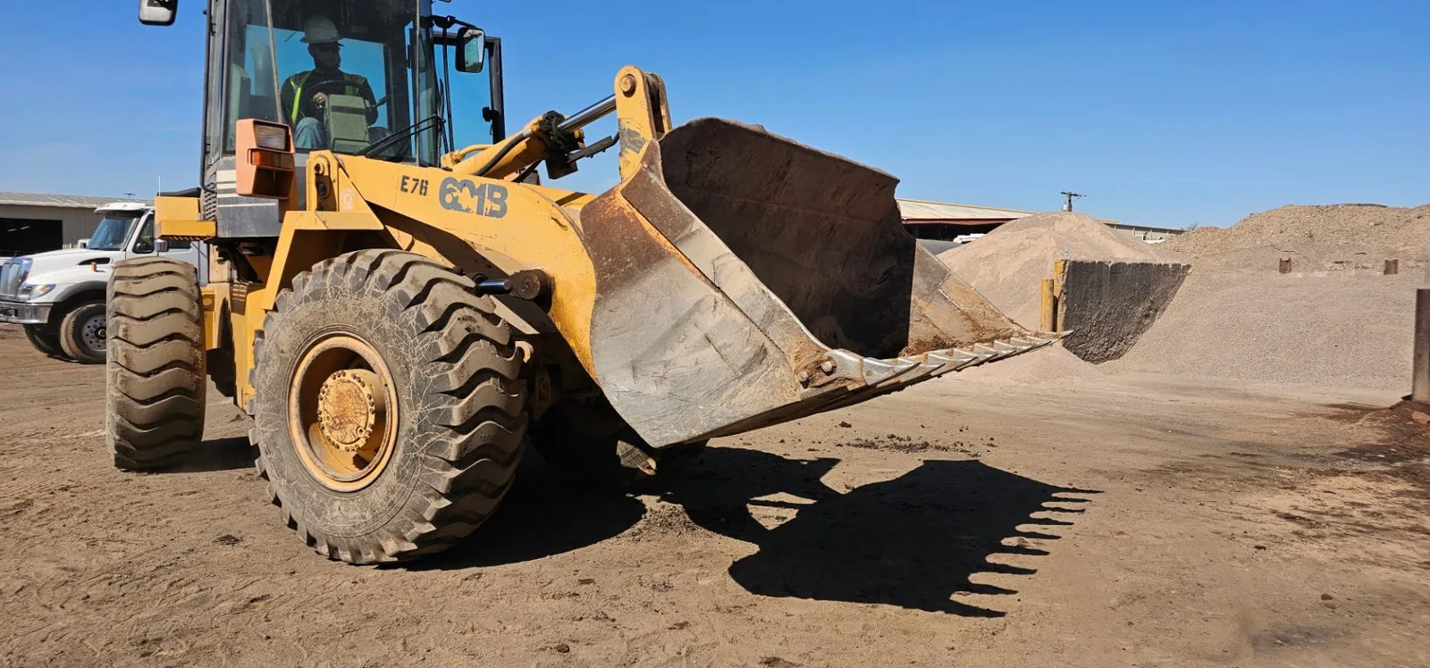 Commercial asphalt paving, sealcoating, and concrete work by American Asphalt in Arizona